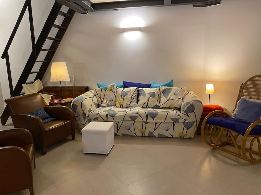 Appartement Open Space City Center Con Terrazzo E Due Bagni Milaan
